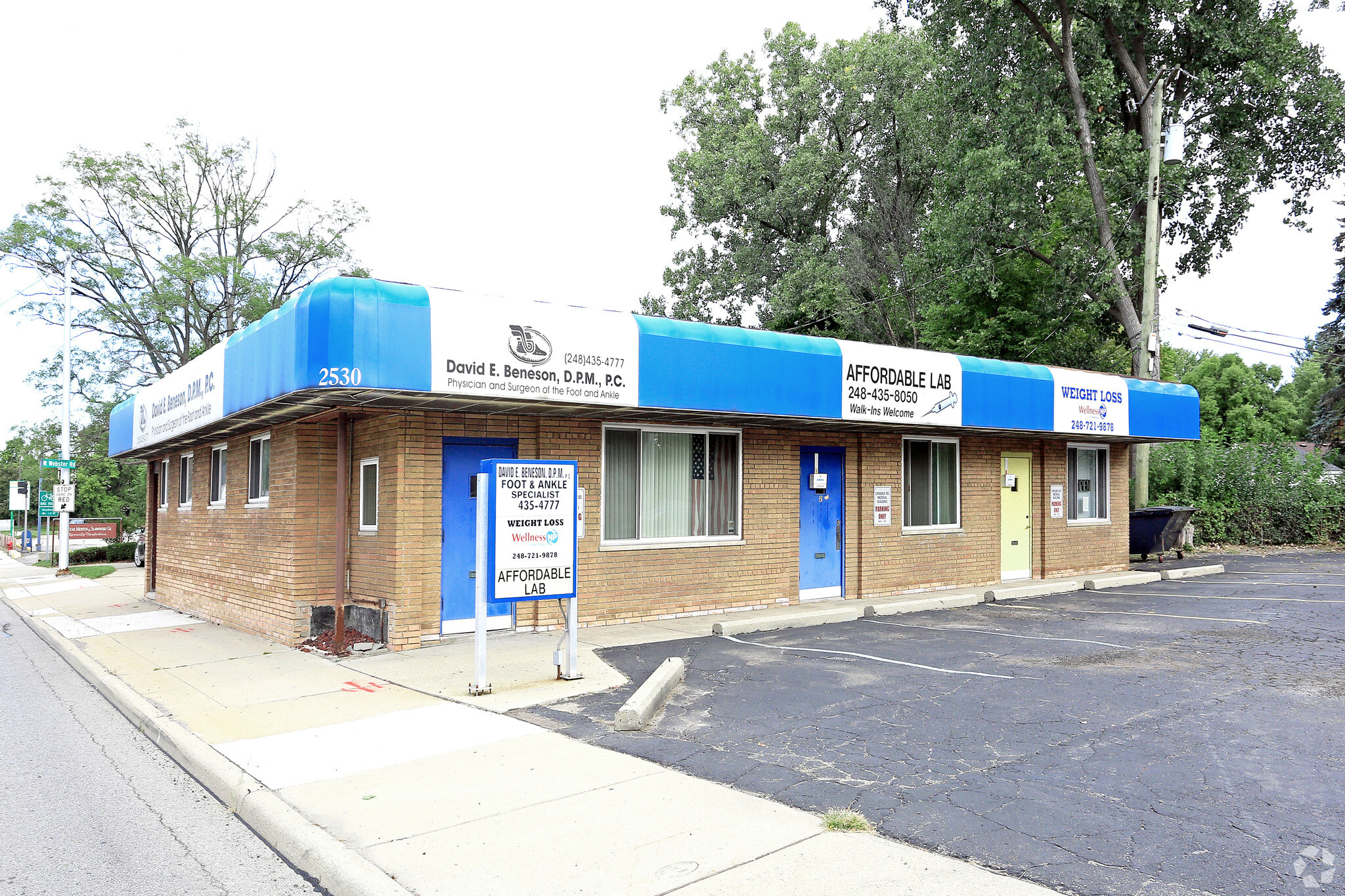 2530 S Crooks Rd, Royal Oak, MI for Rent