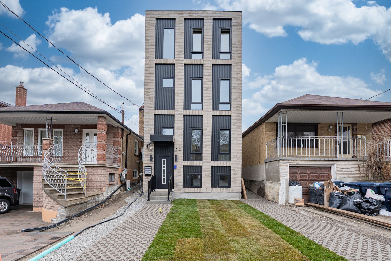 14 Holmesdale Rd, Toronto, ON for Sale