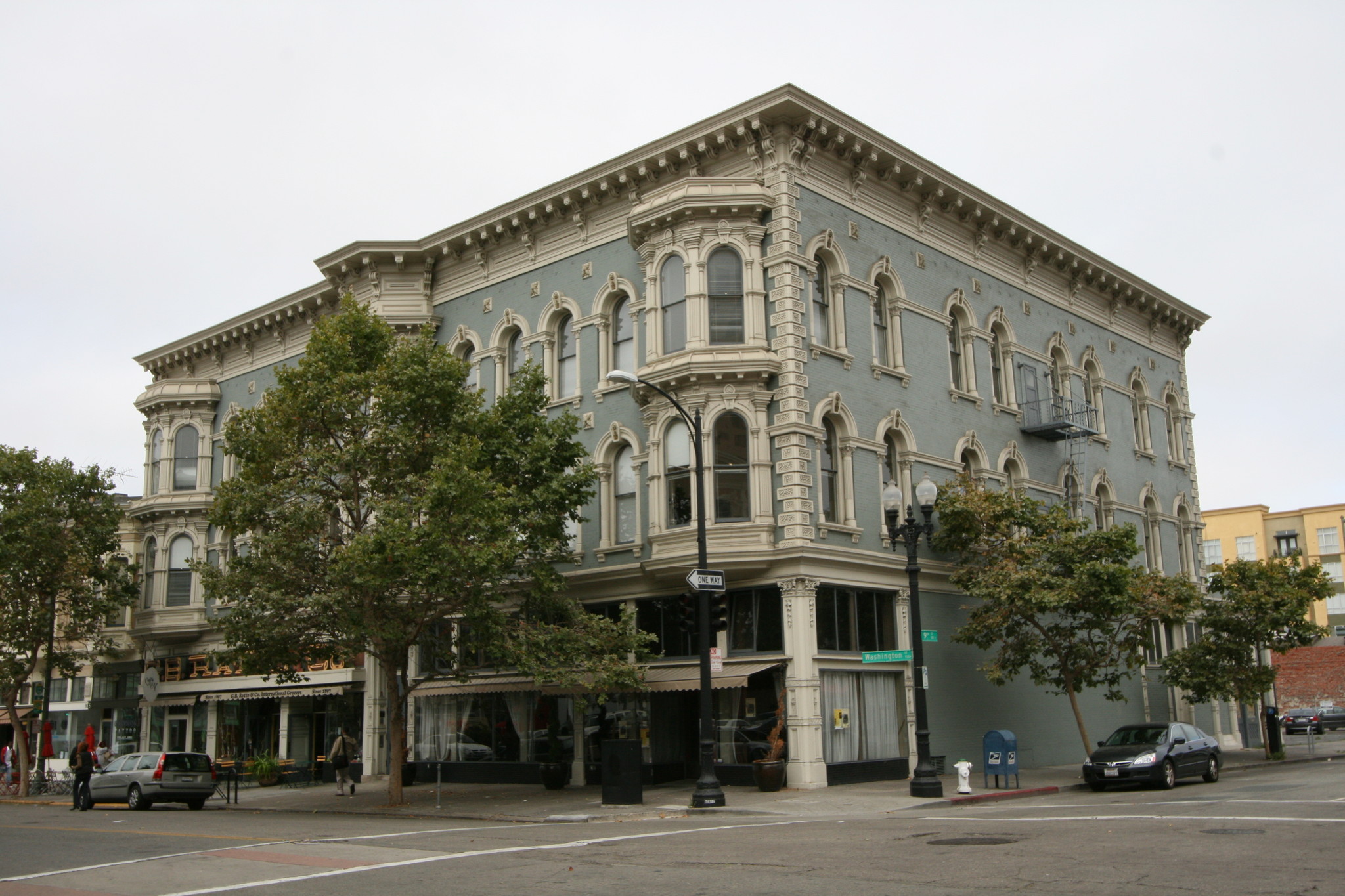 817-827 Washington St, Oakland, CA for Rent