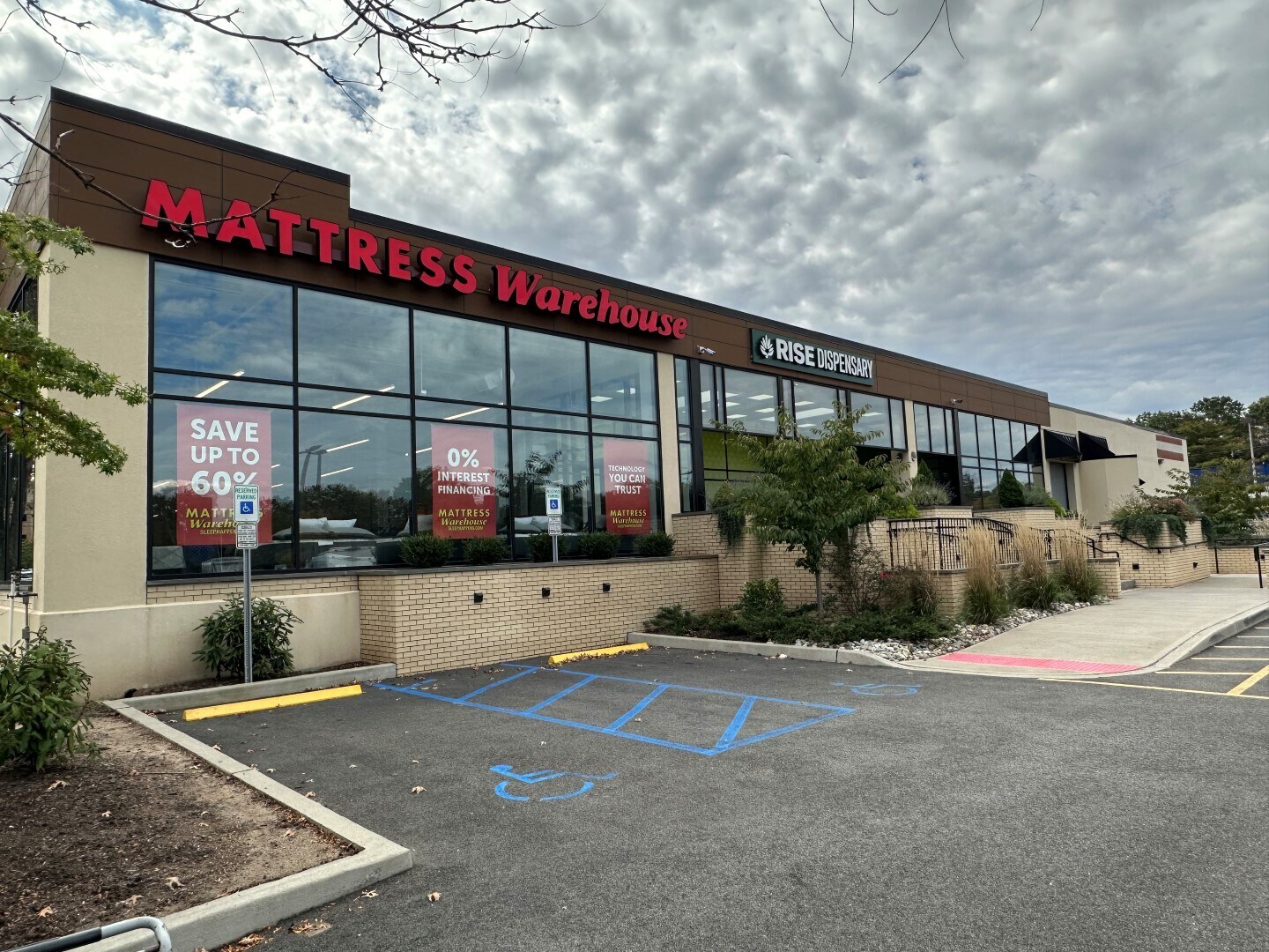 145 E State Rt 4 Paramus, NJ 07652 Retail Property for Lease on