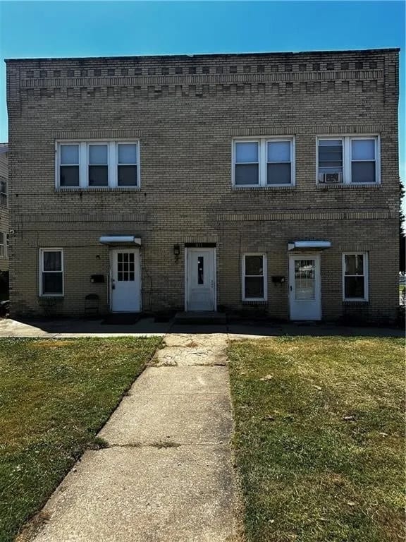 811 Wilmington Rd, New Castle, PA for Sale