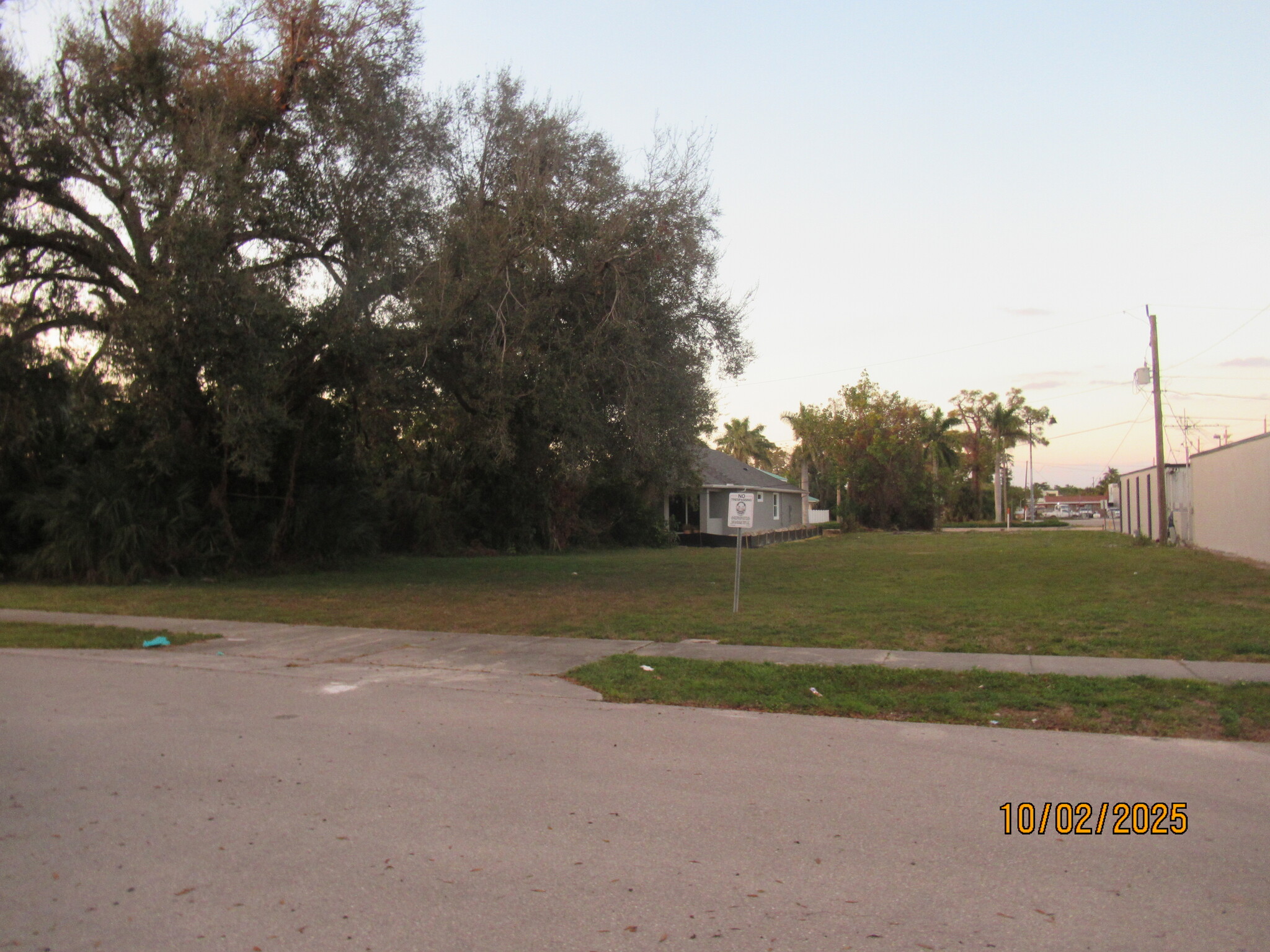 1925 Suwanee Ave, Fort Myers, FL for Sale