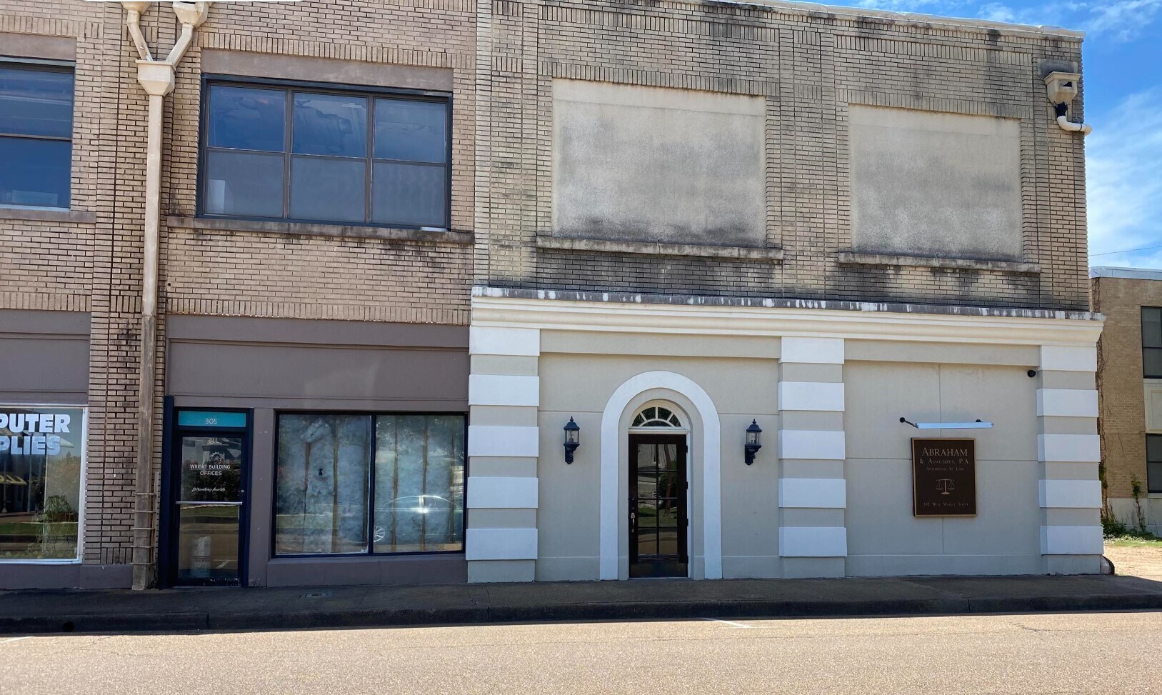 305 W Market St, Greenwood, MS for Sale