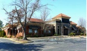 801 E Algonquin Rd  