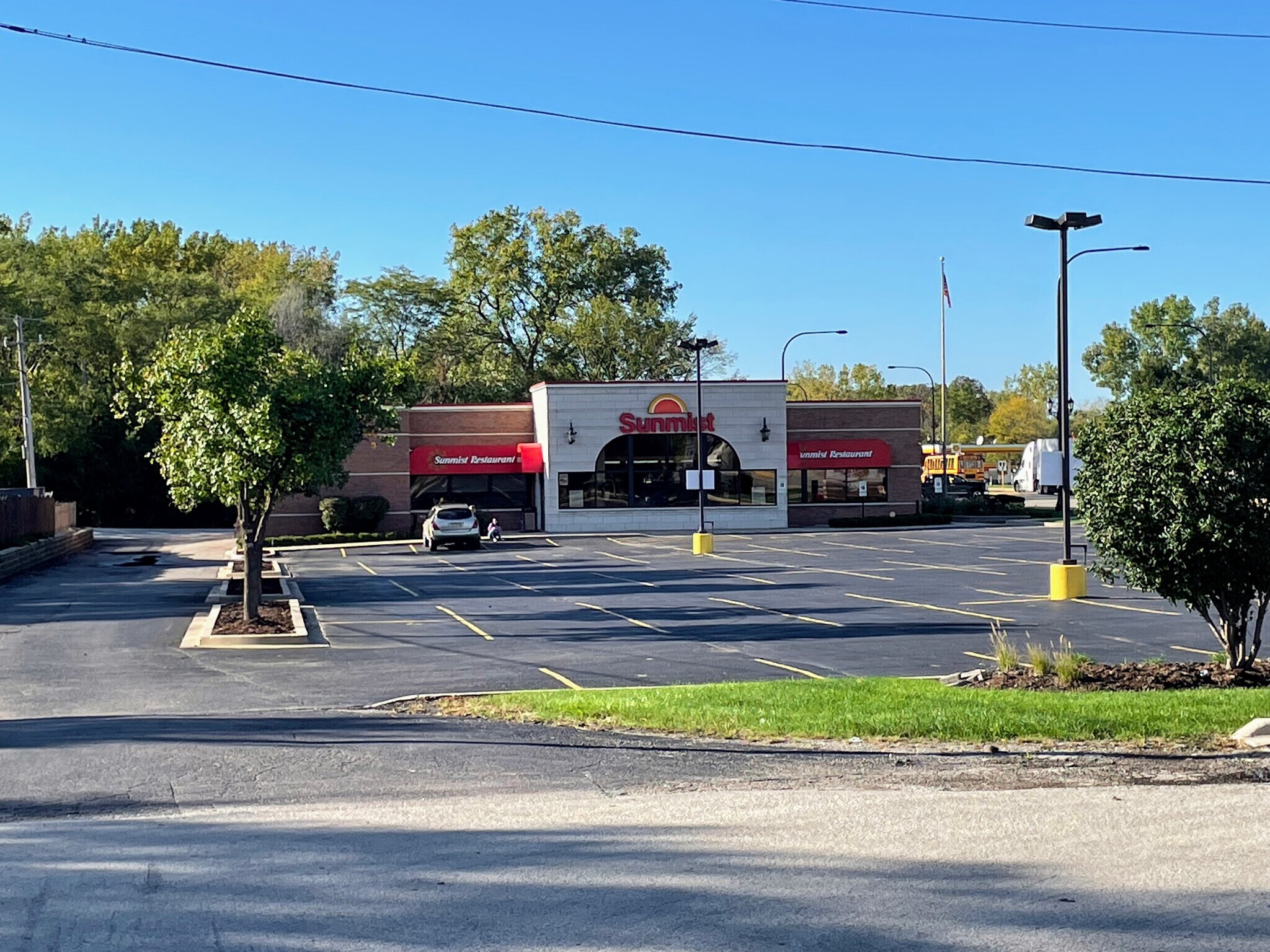 501 E Lake St Addison, IL 60101 Retail Property for Sale on