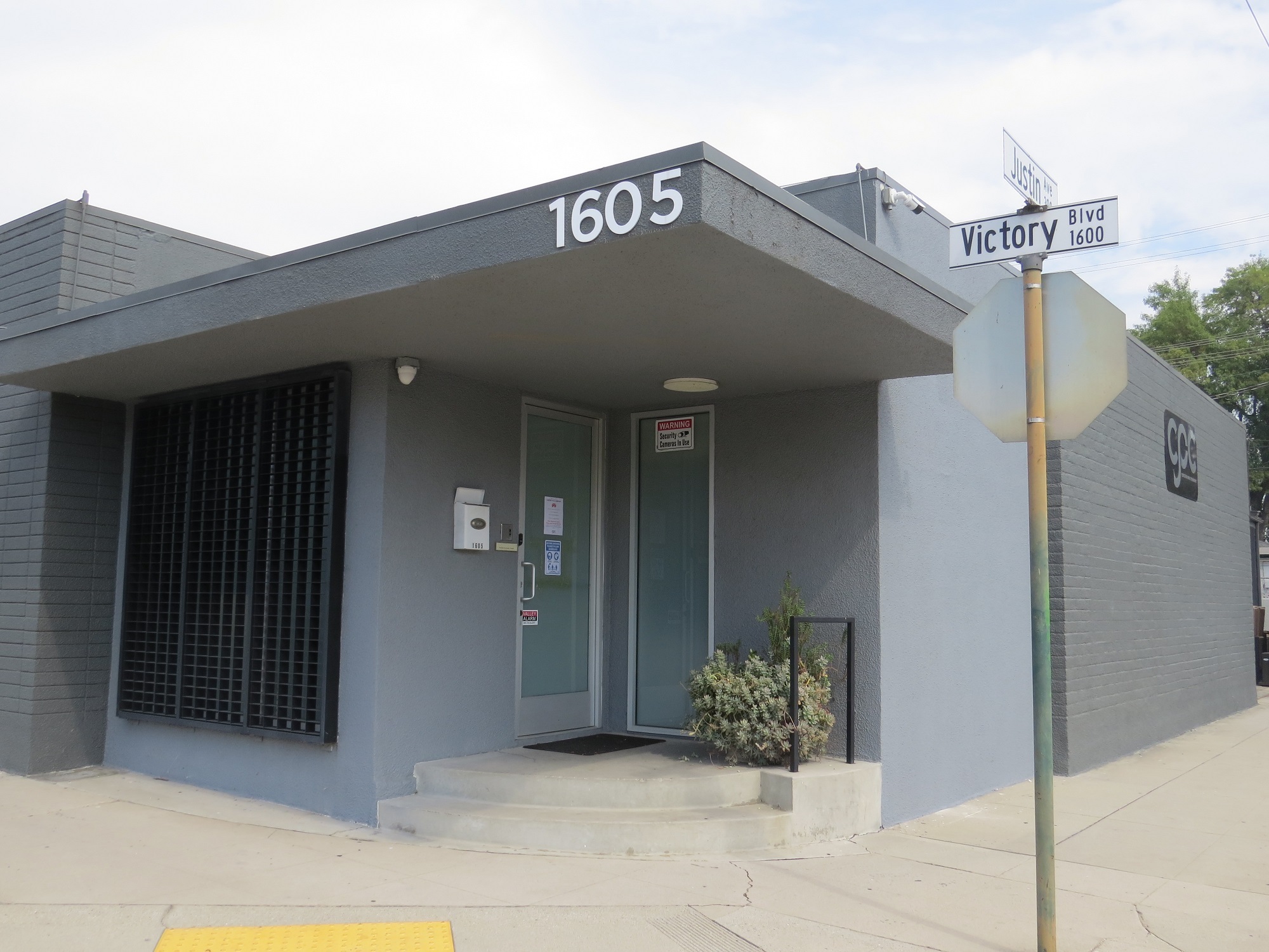 1601-1605 Victory Blvd, Glendale, CA for Sale