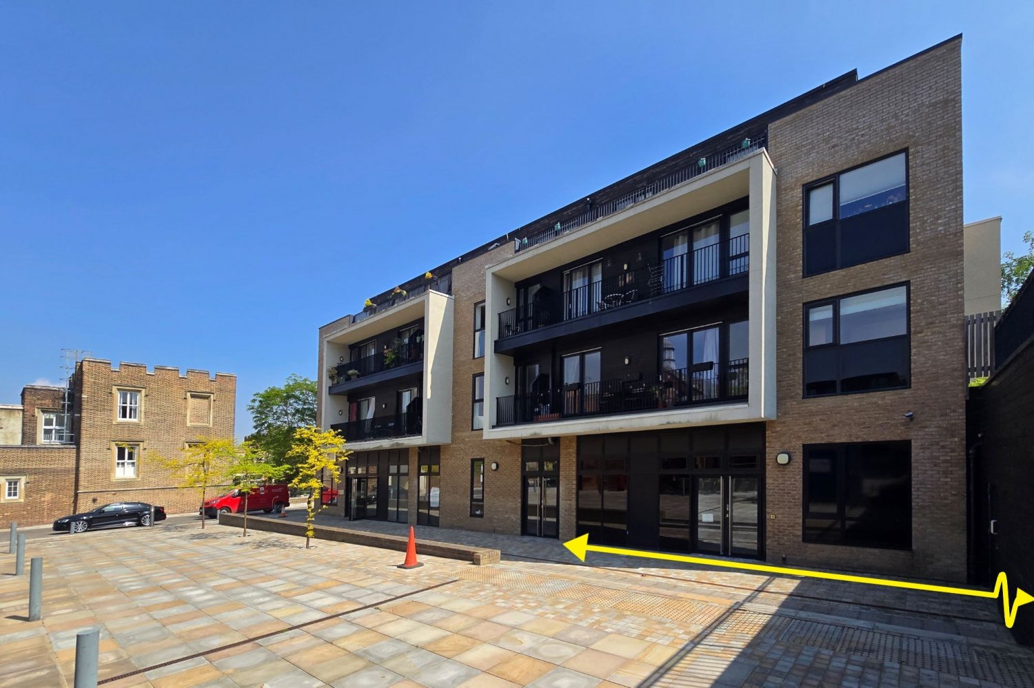 Village Sq, London, LND for Sale