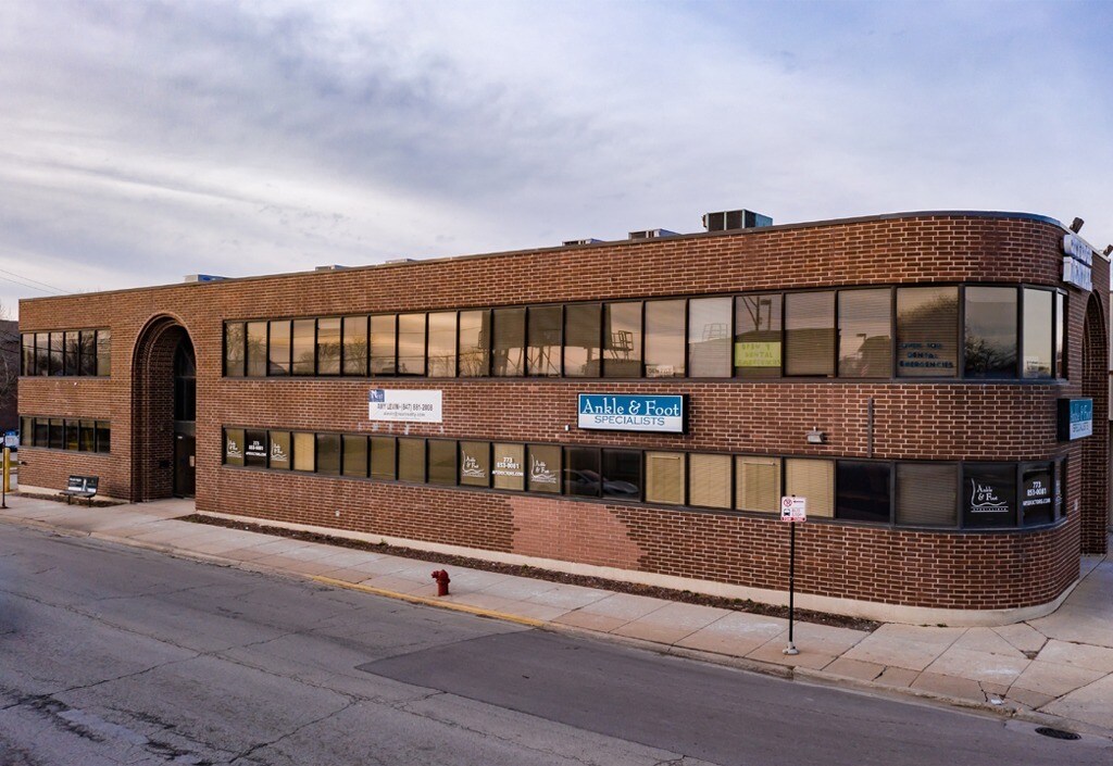 6304-6310 N Nagle Ave, Chicago, IL for Rent