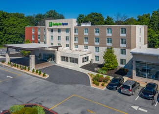 Allentown, PA Hospitality - 1715 Plaza Ln