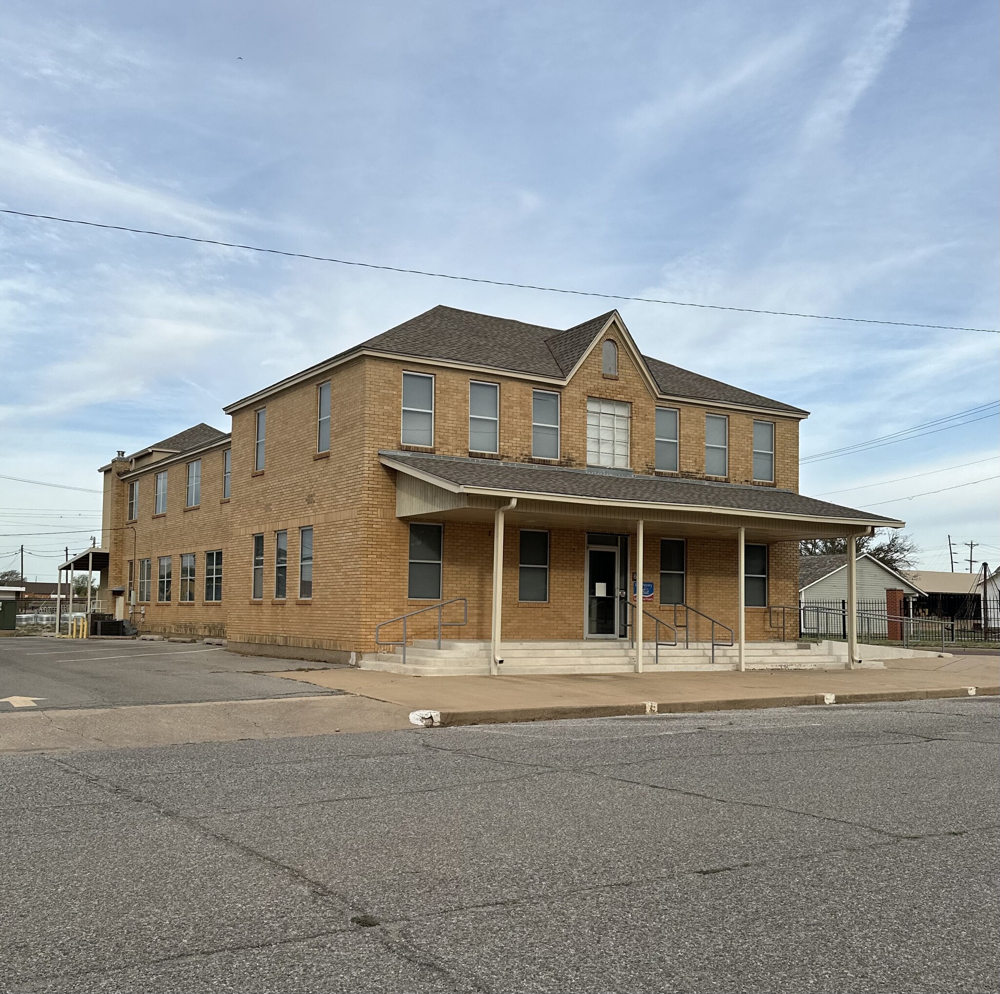 125 N 9th St, Frederick, OK for Sale