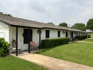 Garland, TX undefined - 700 W Avenue G