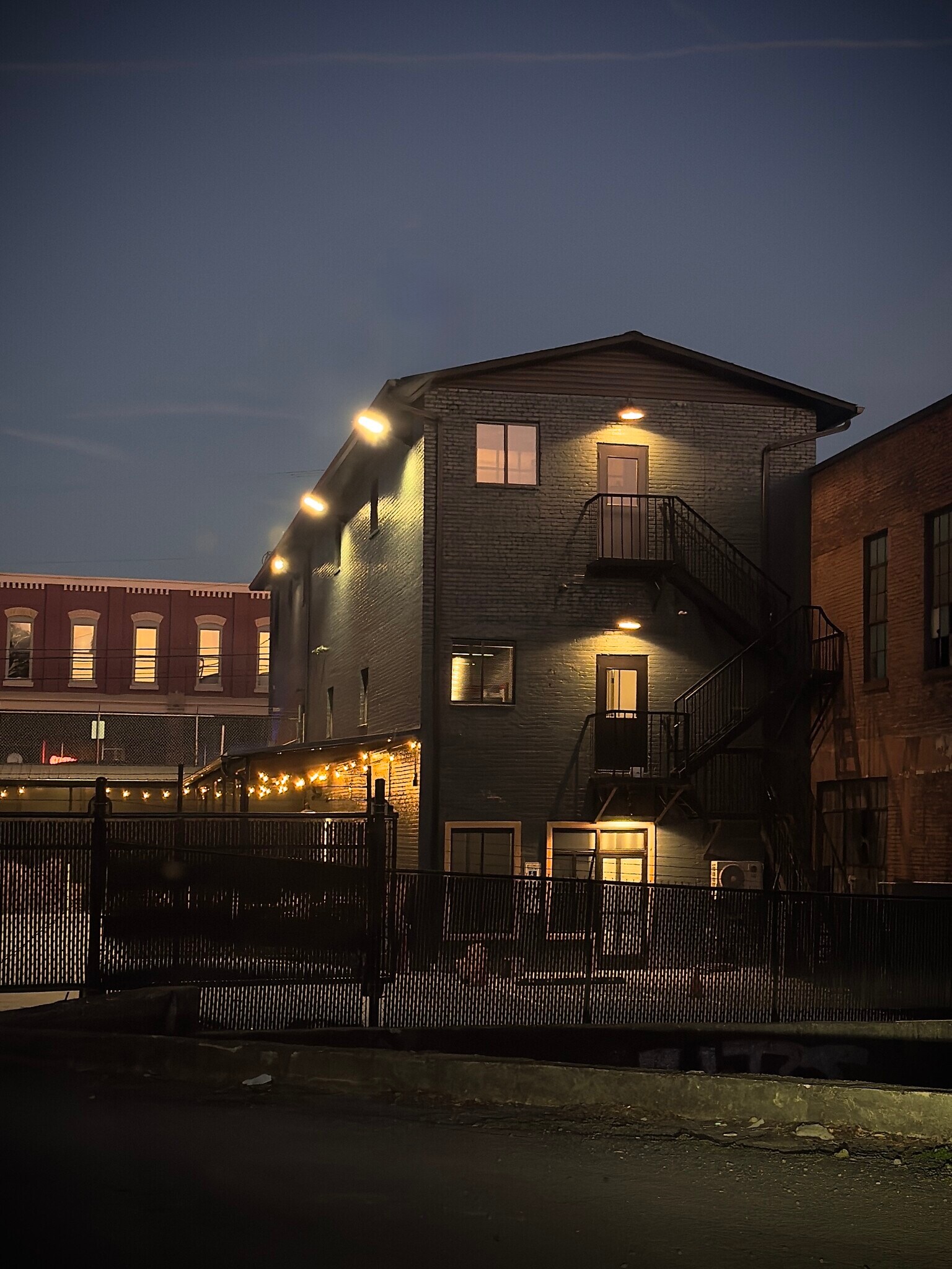 629 Broadway St, Knoxville, TN for Rent