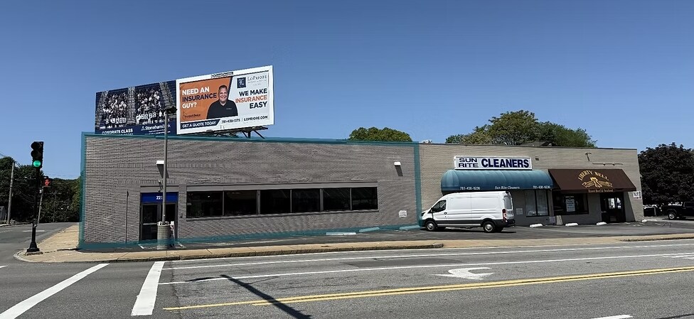 221 Main St, Stoneham, MA for Rent
