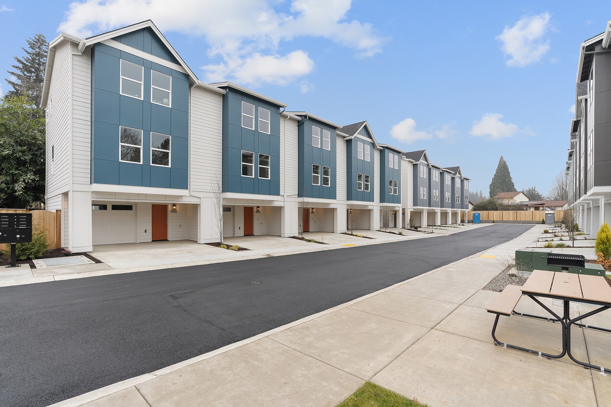 15065 SE Division St, Portland, OR for Sale