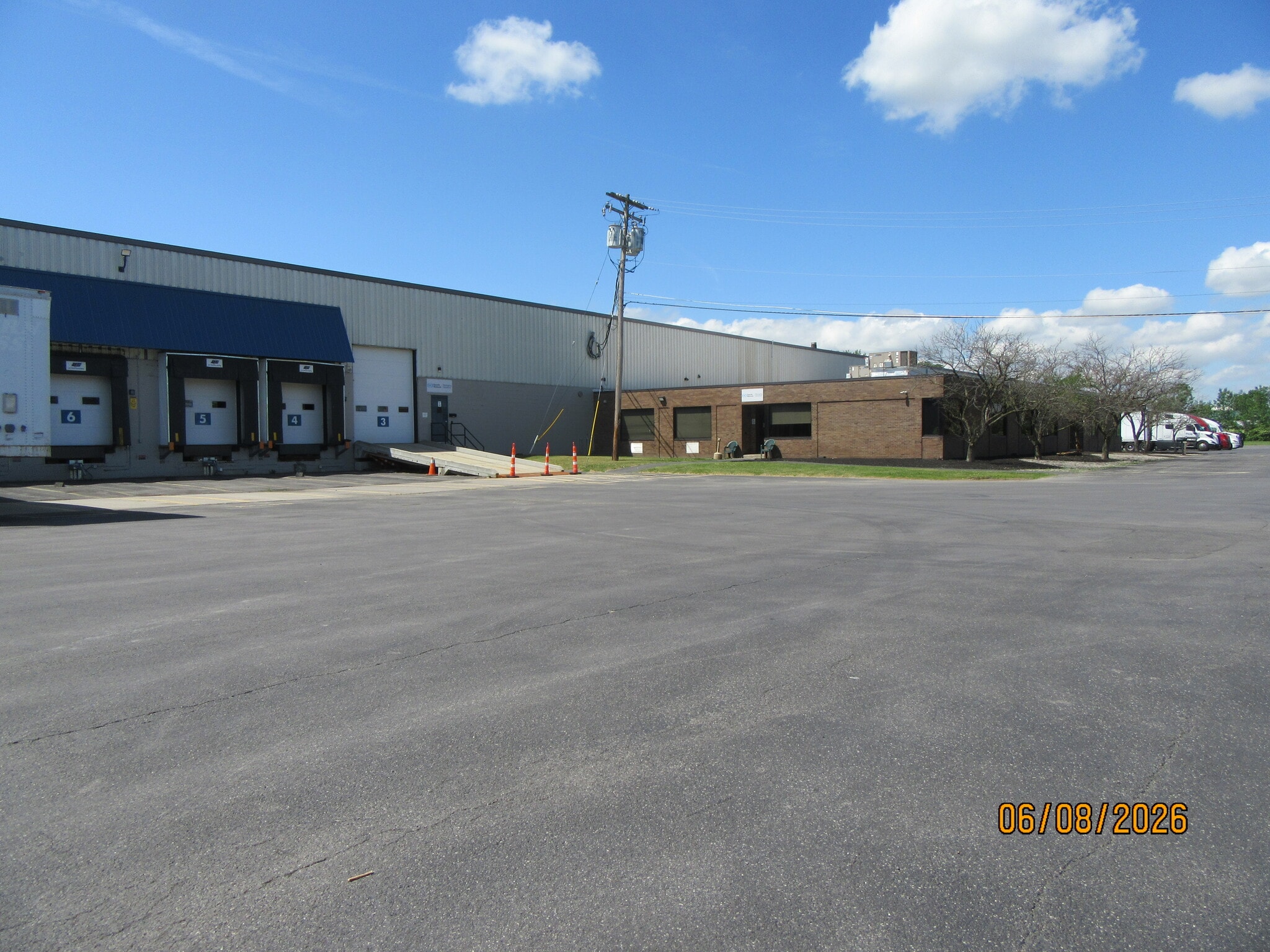 4472 Steelway Blvd N, Liverpool, NY for Rent