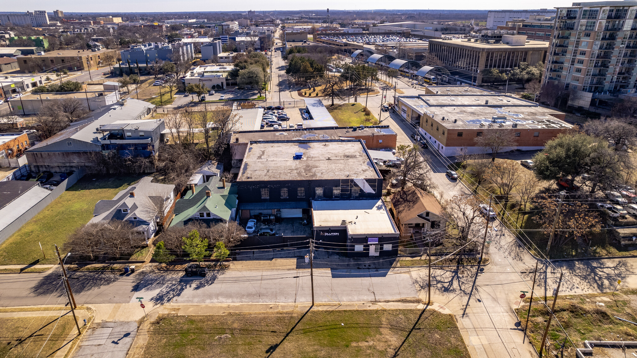 1204 Powhattan St, Dallas, TX for Rent