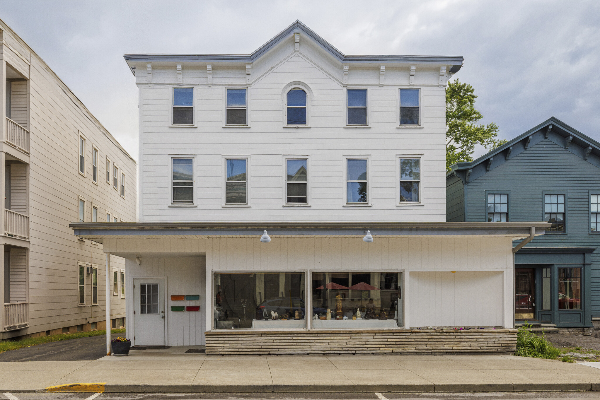 741-743 Warren St, Hudson, NY for Sale