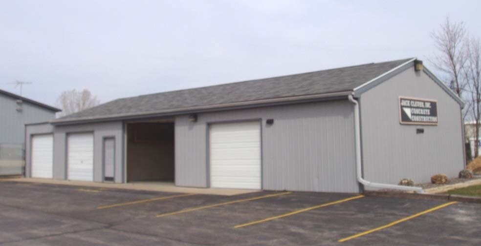 2550 Cold Spring Rd, Appleton, WI for Rent
