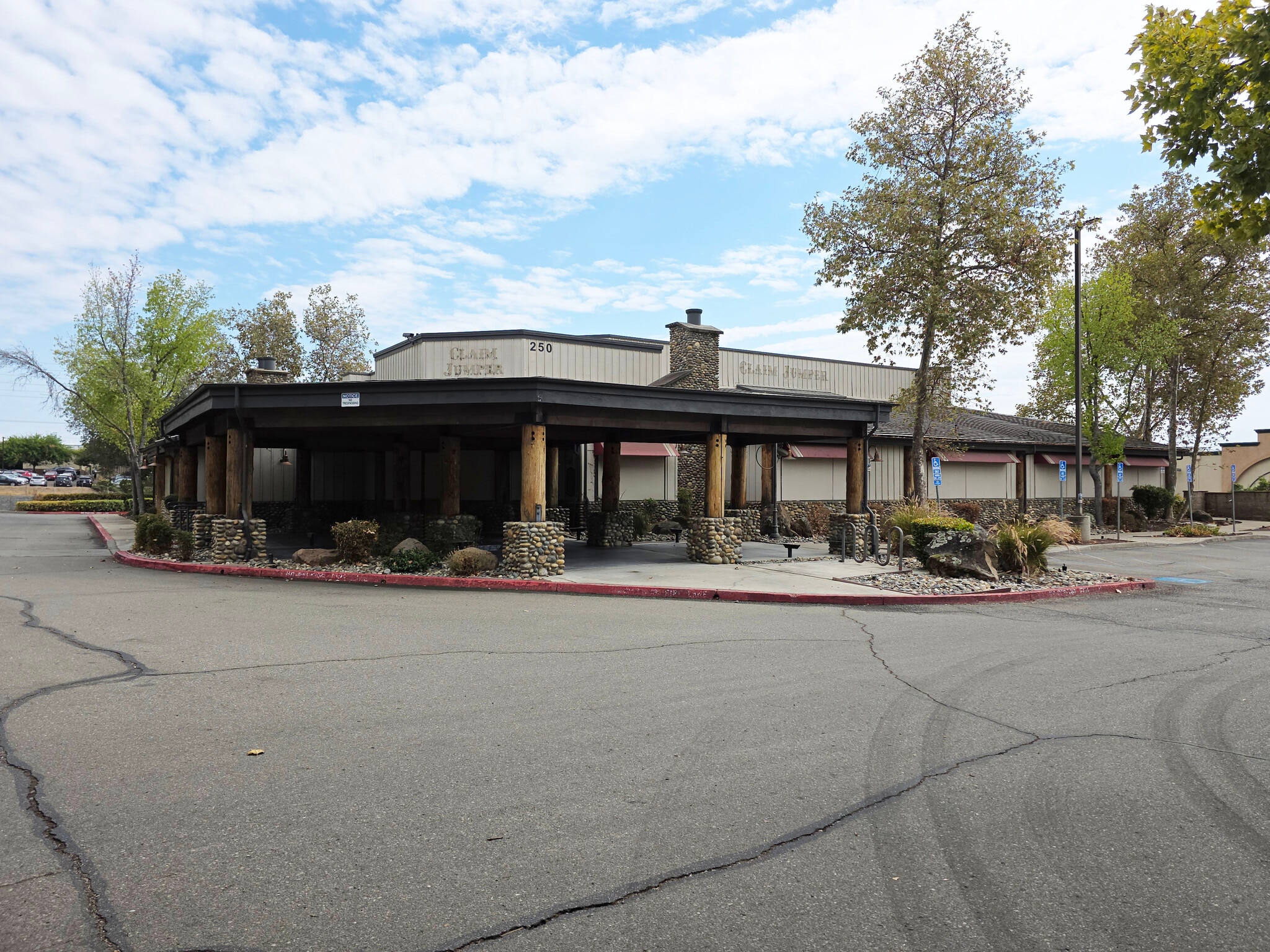 250 Harding Blvd, Roseville, CA for Sale