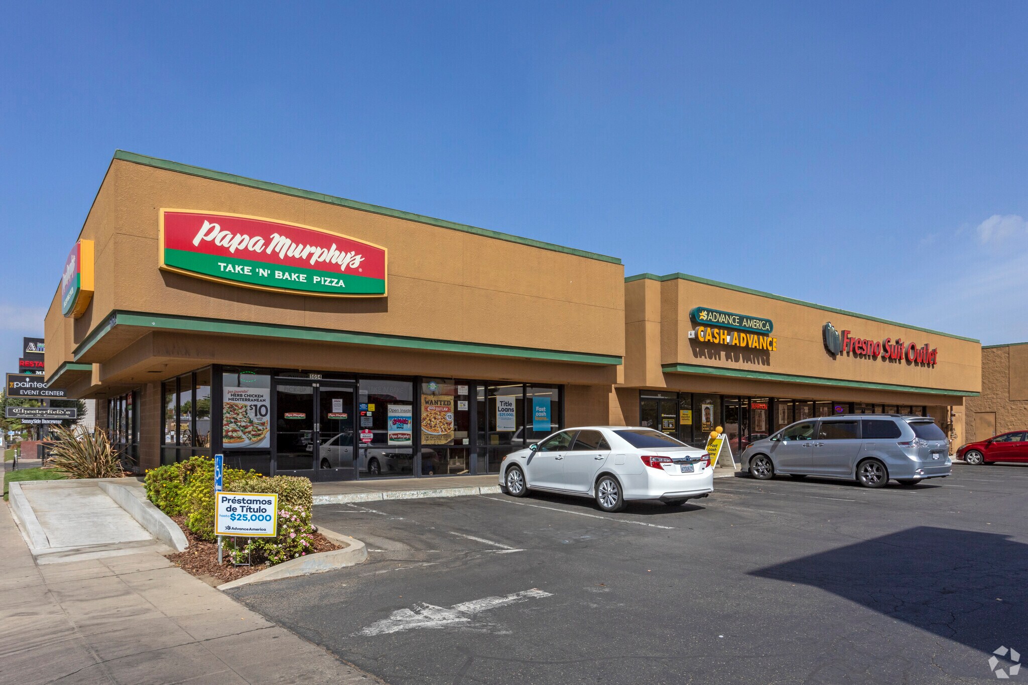 5048-5060 N Blackstone Ave, Fresno, CA for Rent
