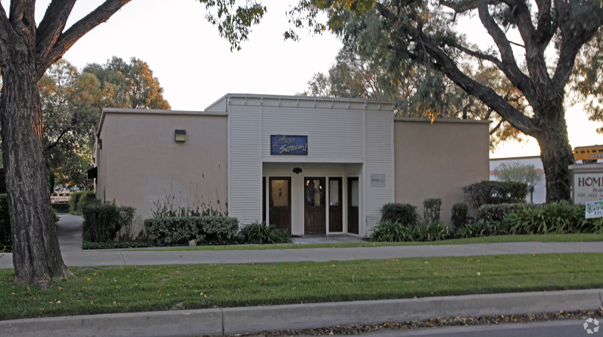 1470 W 9th St, Upland, CA for Rent