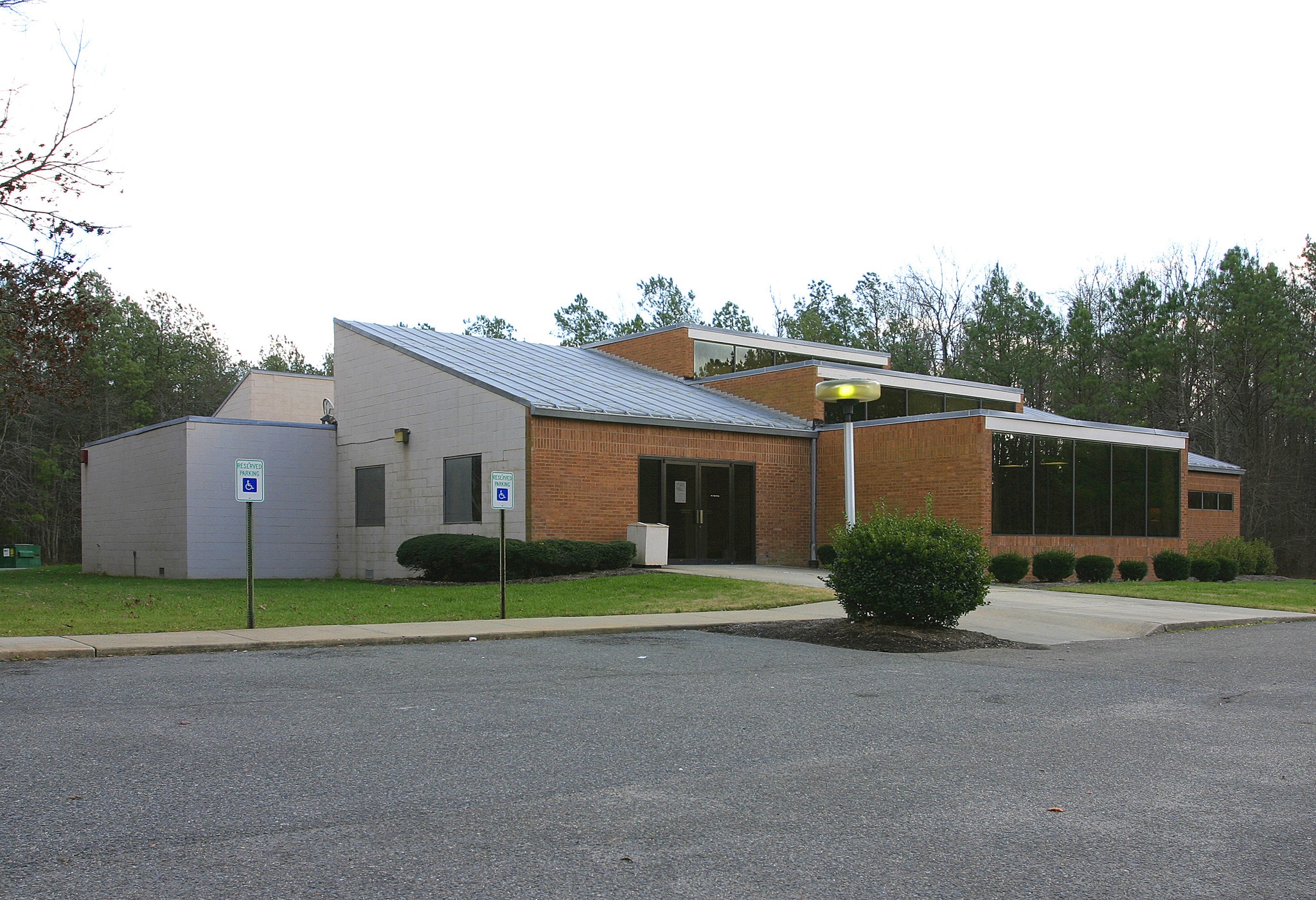 699 N Washington Hwy, Ashland, VA for Sale