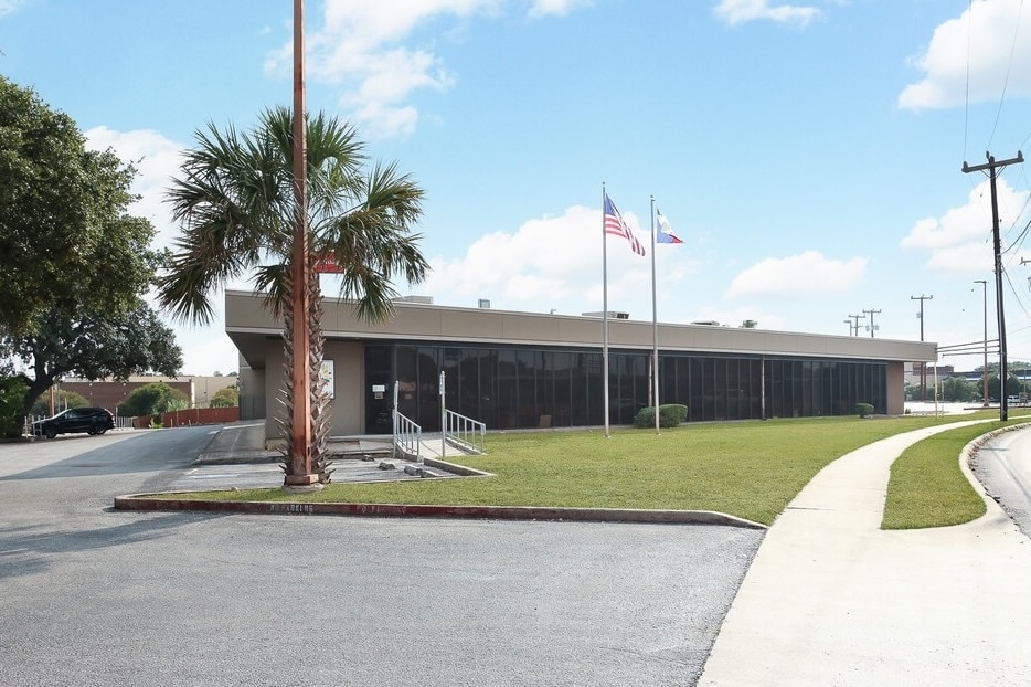 5404 Wurzbach Rd, San Antonio, TX for Rent