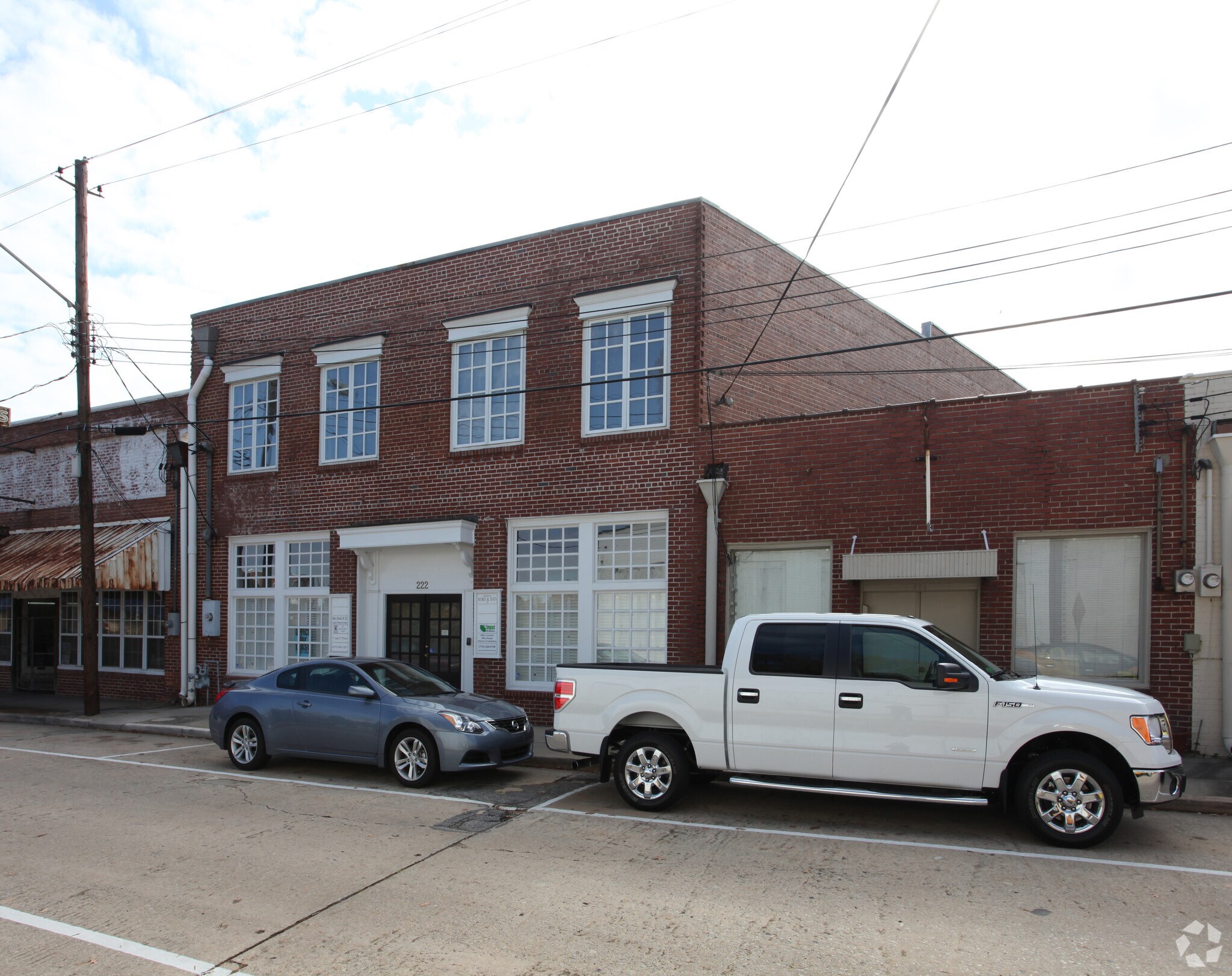 222 Meriwether St Griffin, GA 30224 Office Property for Lease on