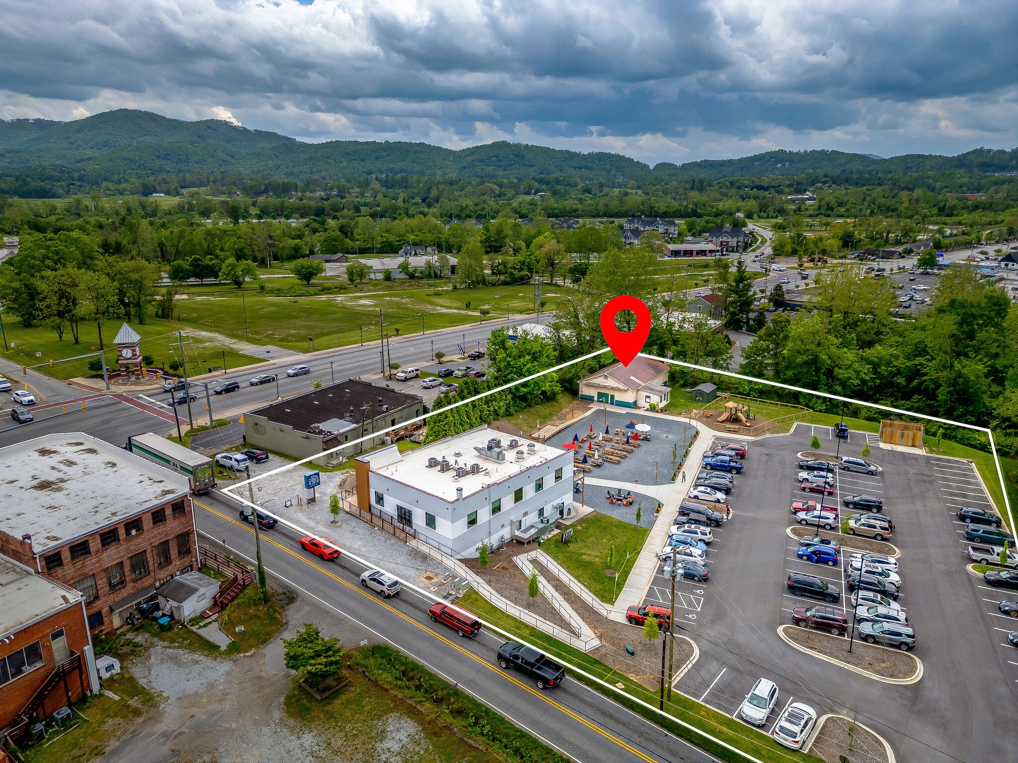31 Fanning Bridge Rd, Fletcher, NC for Rent