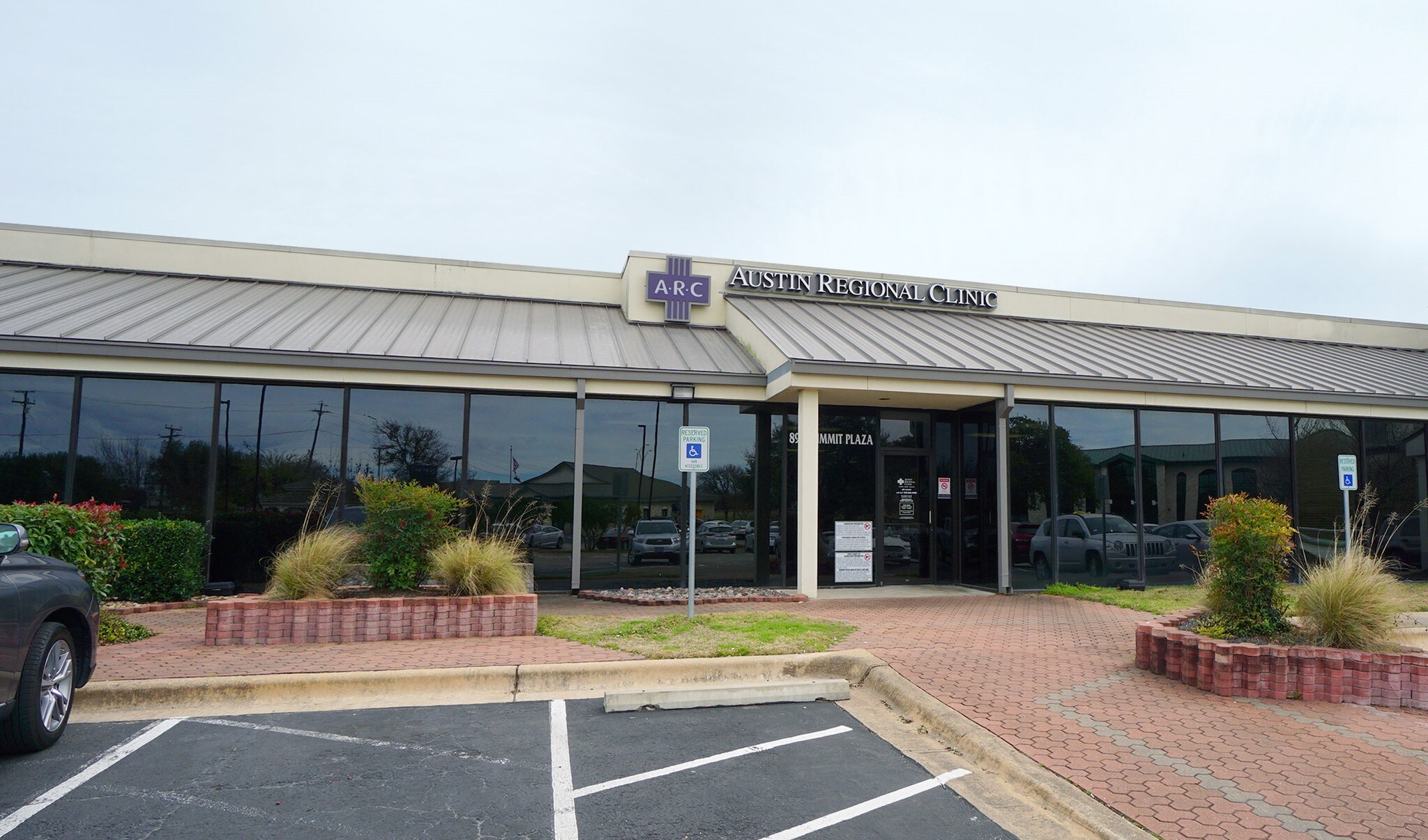 894 Summit St, Round Rock, TX for Rent
