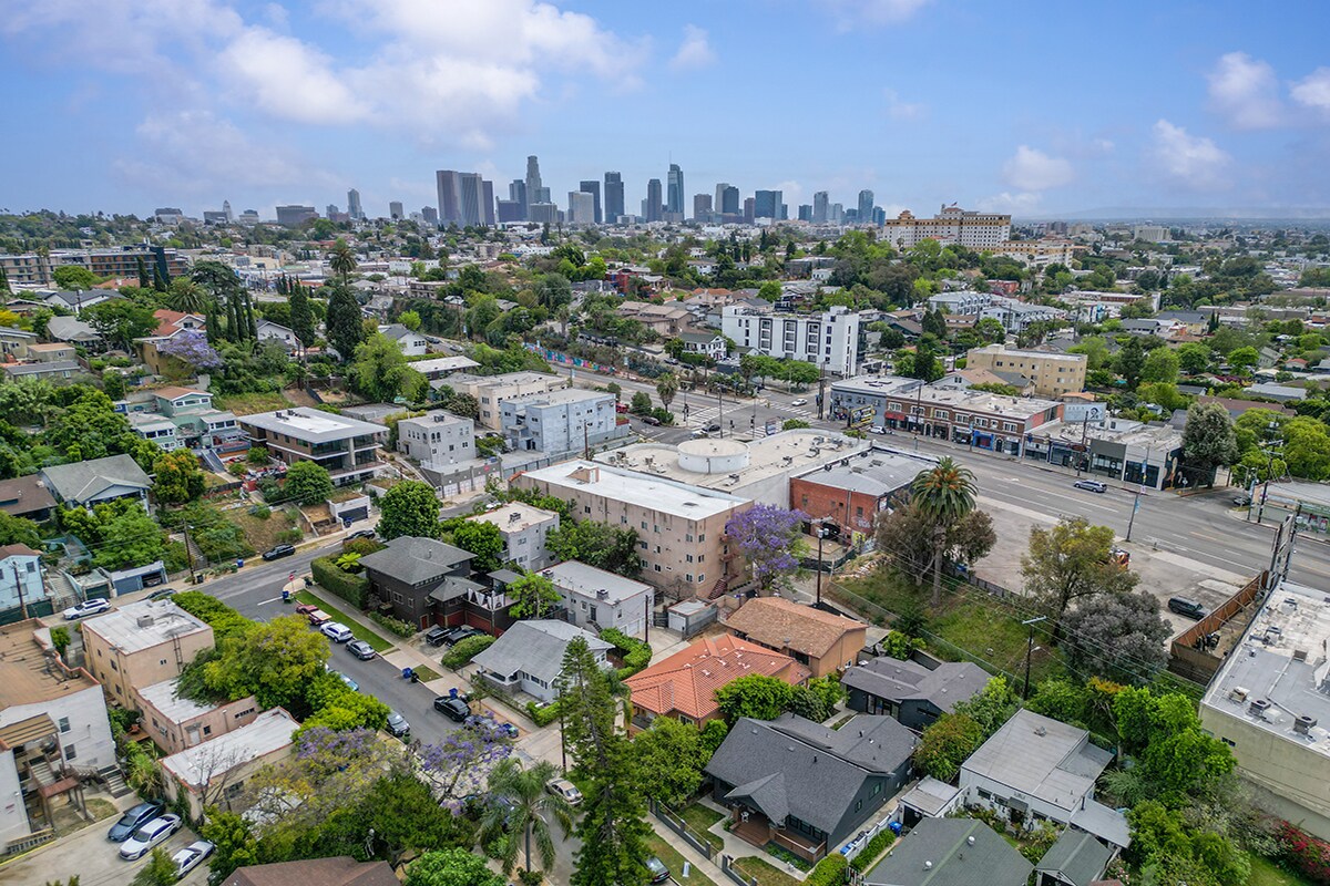 2516 Elsinore St, Los Angeles, CA for Sale