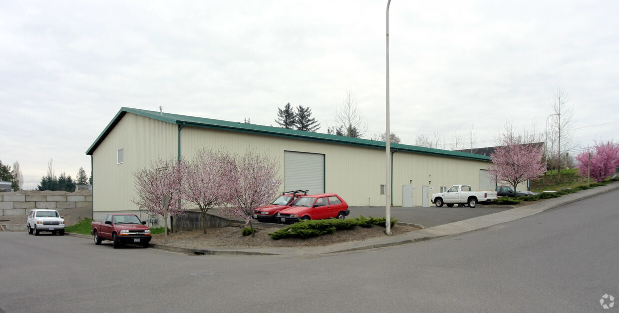 2160 NE 240th Ave, Wood Village, OR for Rent