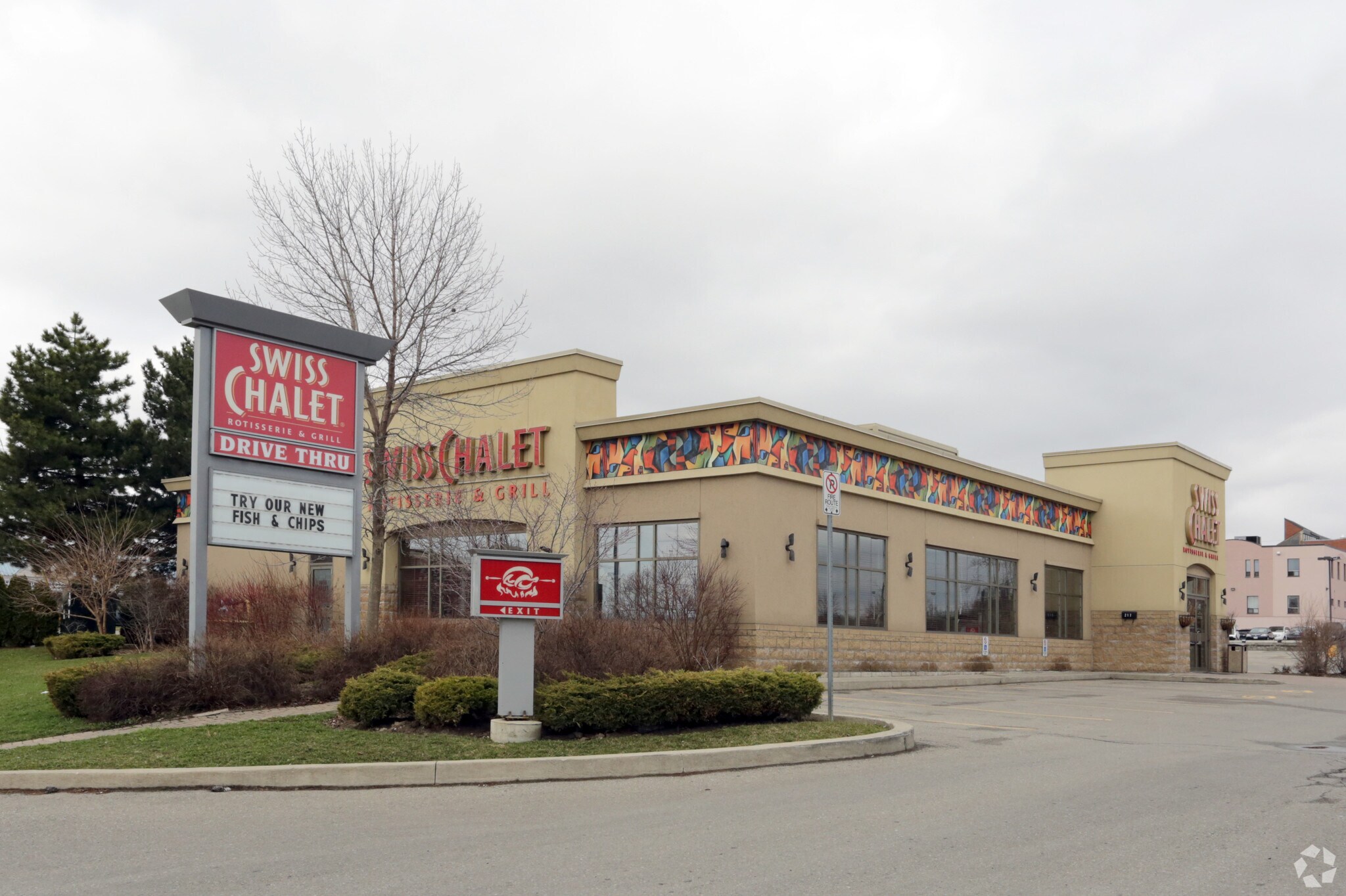 217 Cross Ave, Oakville, ON for Rent