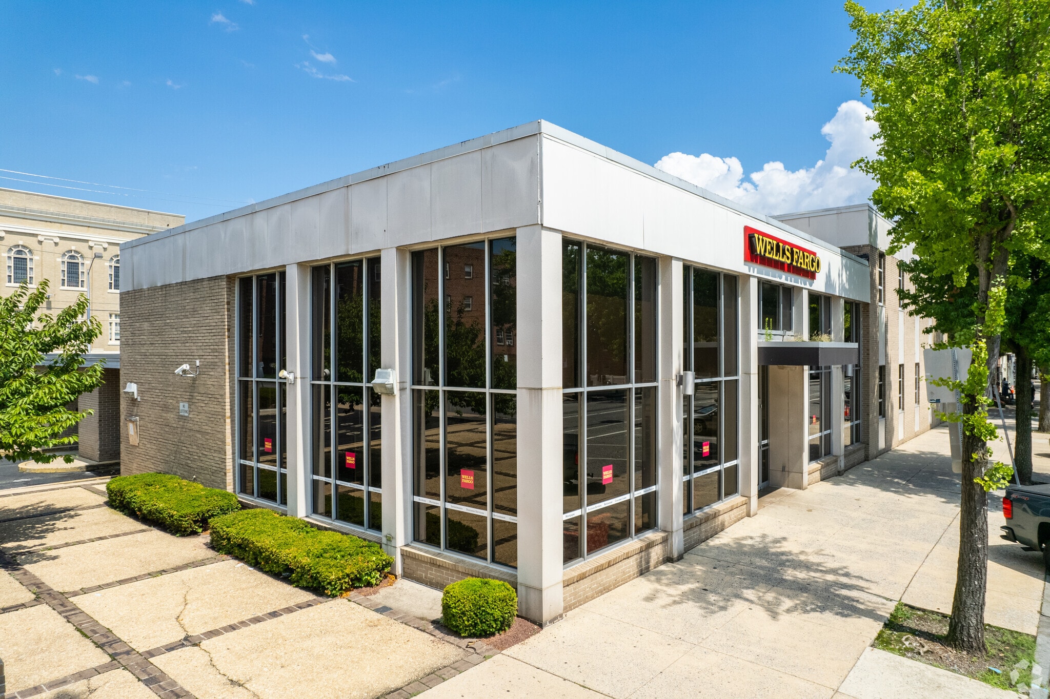 415 E High St, Pottstown, PA for Rent