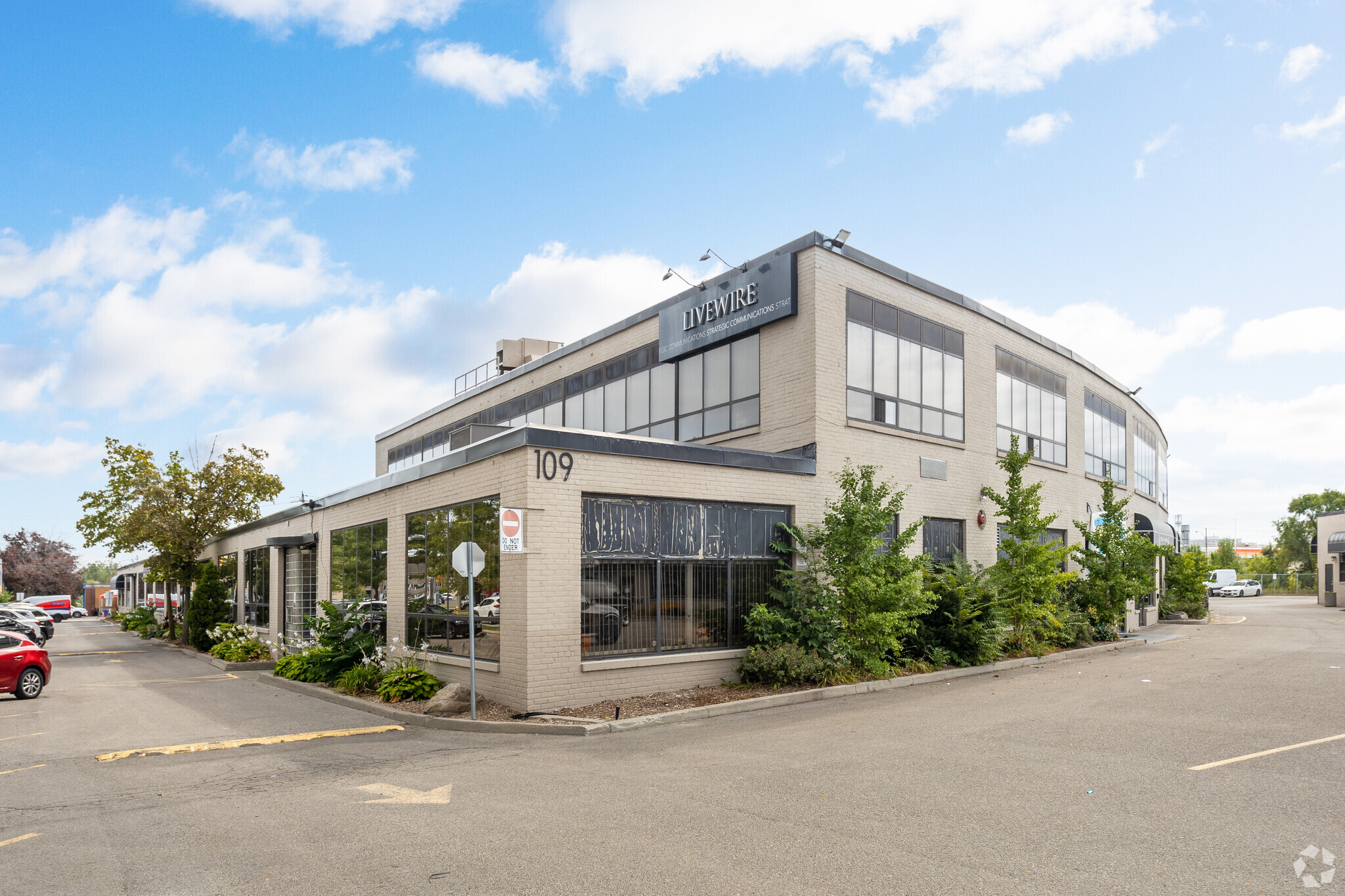 10 Brentcliffe Rd, Toronto, ON for Rent