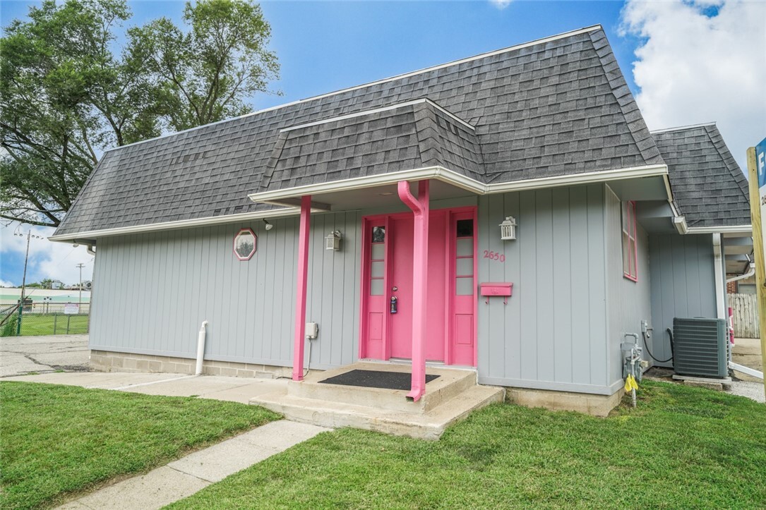 2650 Easton Blvd, Des Moines, IA for Sale