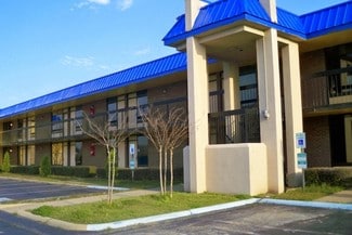 Jonesboro, AR Hospitality - 3006 S Caraway Rd Jonesboro, AR Hospitality - 3006 S Caraway Rd