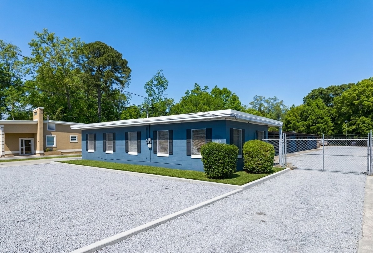 5028 Augusta Rd, Savannah, GA for Sale