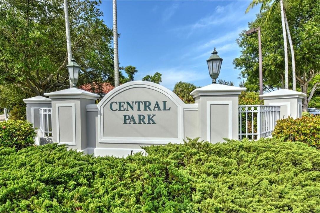 13730 Cypress Terrace Cir, Fort Myers, FL for Sale