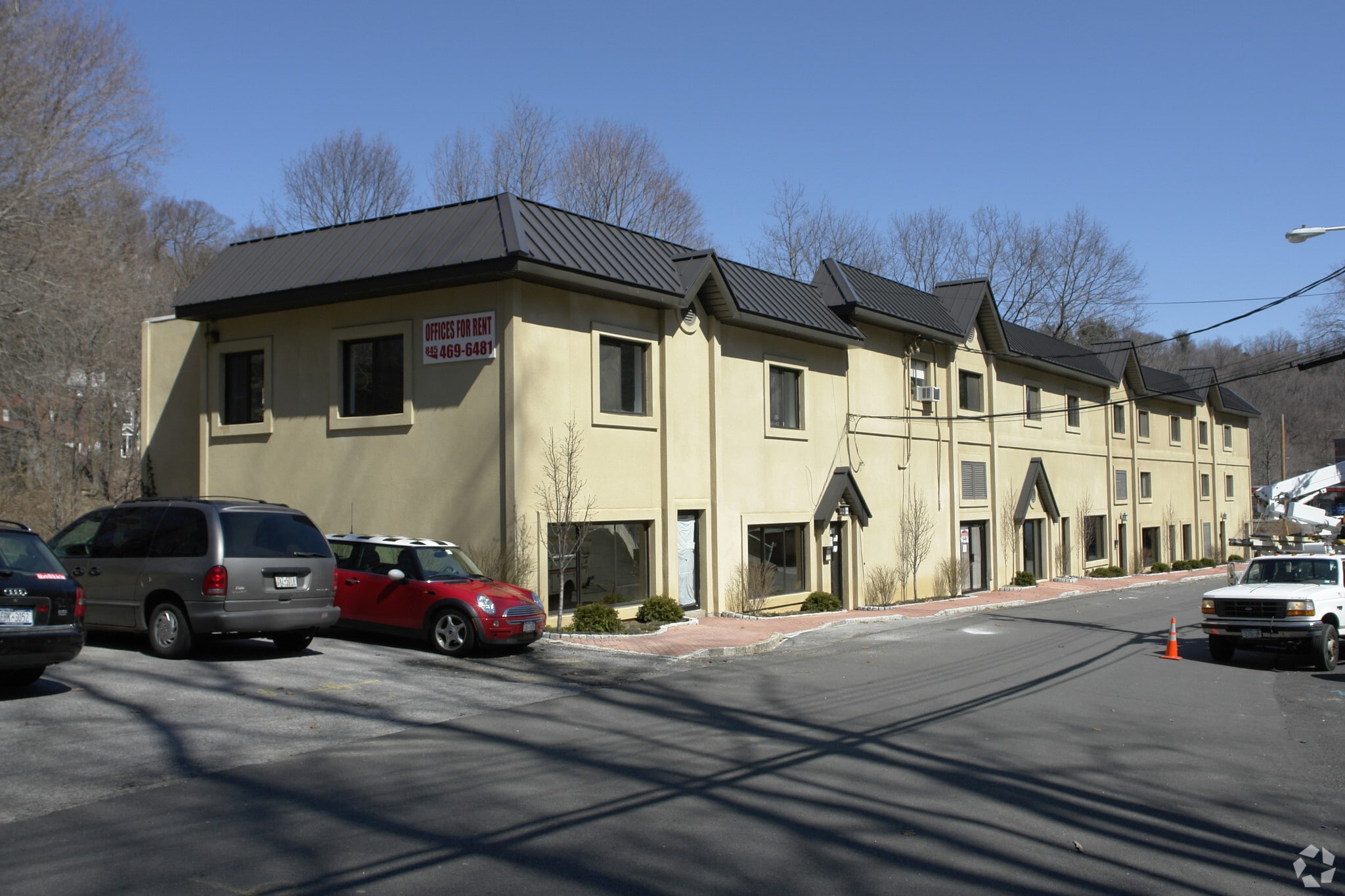 7-11 Legion Dr, Valhalla, NY for Rent