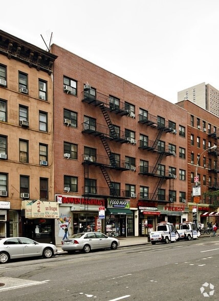 881 10th Ave, New York, NY for Rent