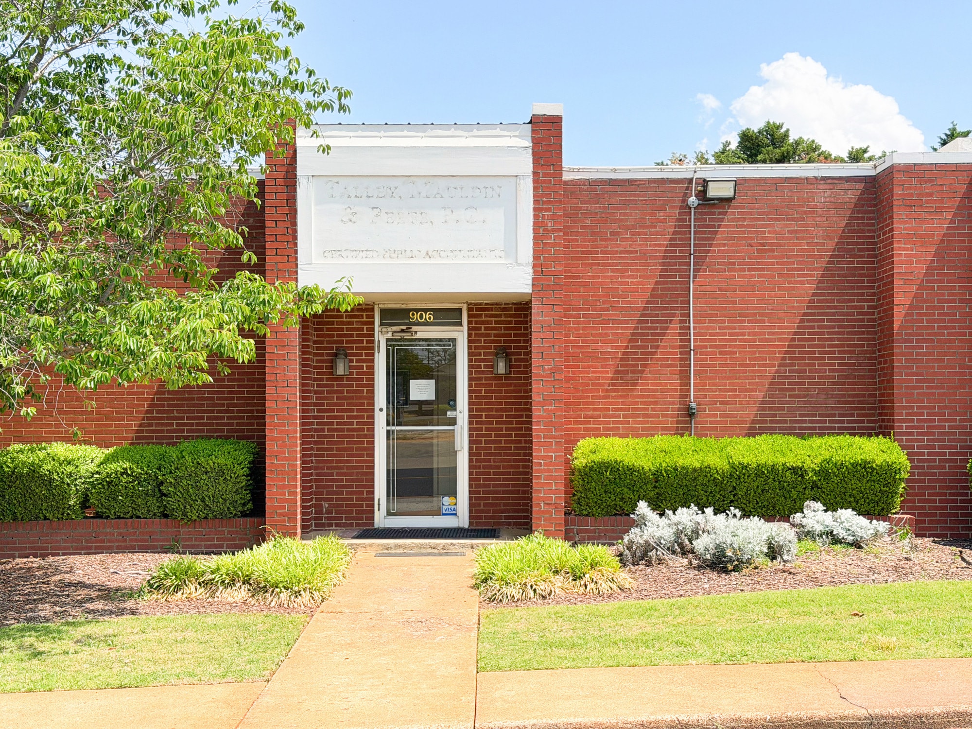 906 Wilson St NE, Decatur, AL for Rent