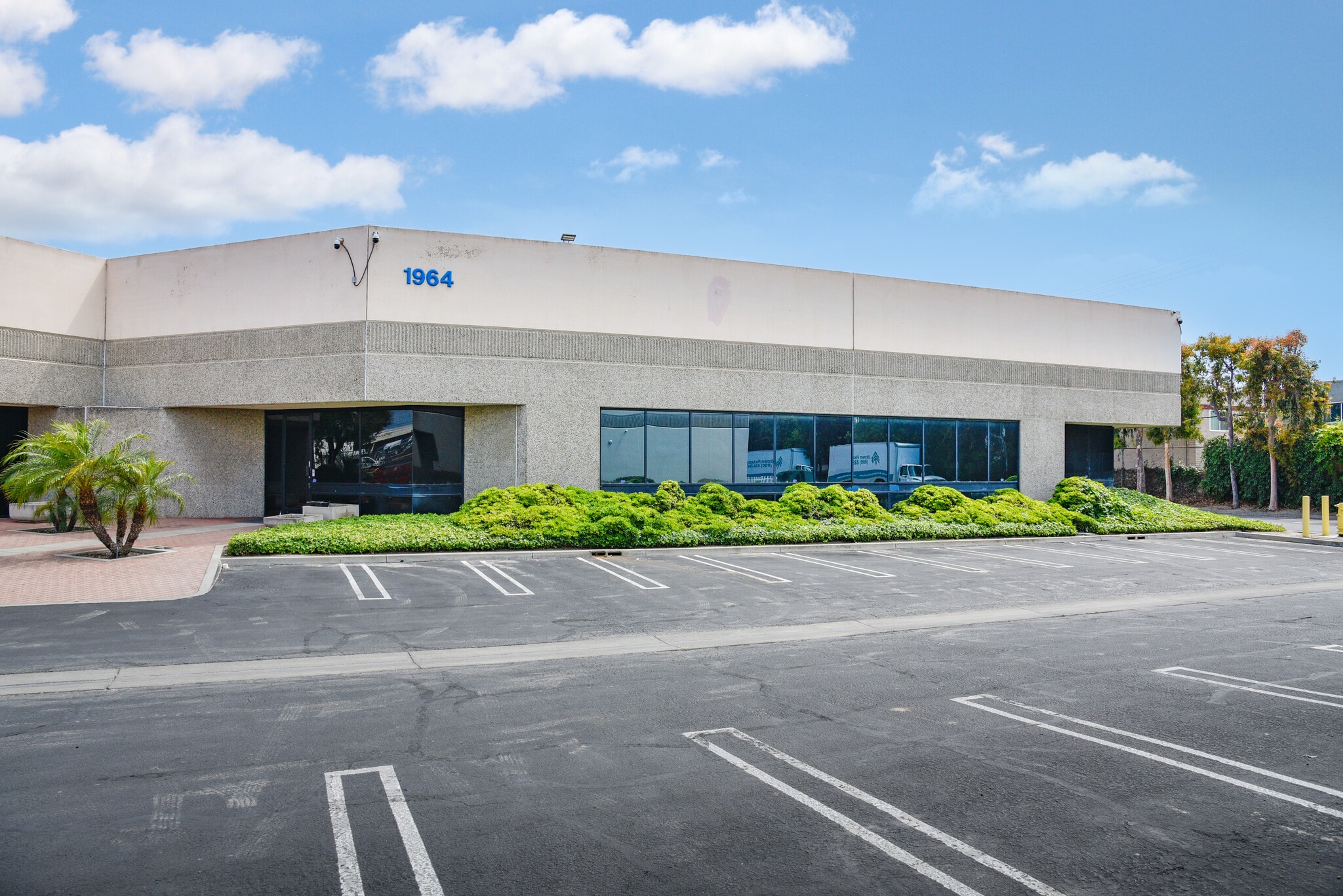 1940-1964 W Corporate Way, Anaheim, CA for Sale