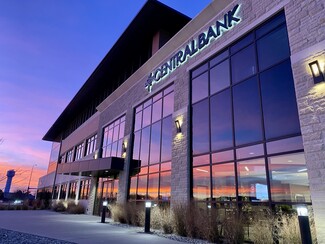 Dakota Dunes, SD Retail - 400 Gold Circle Dr