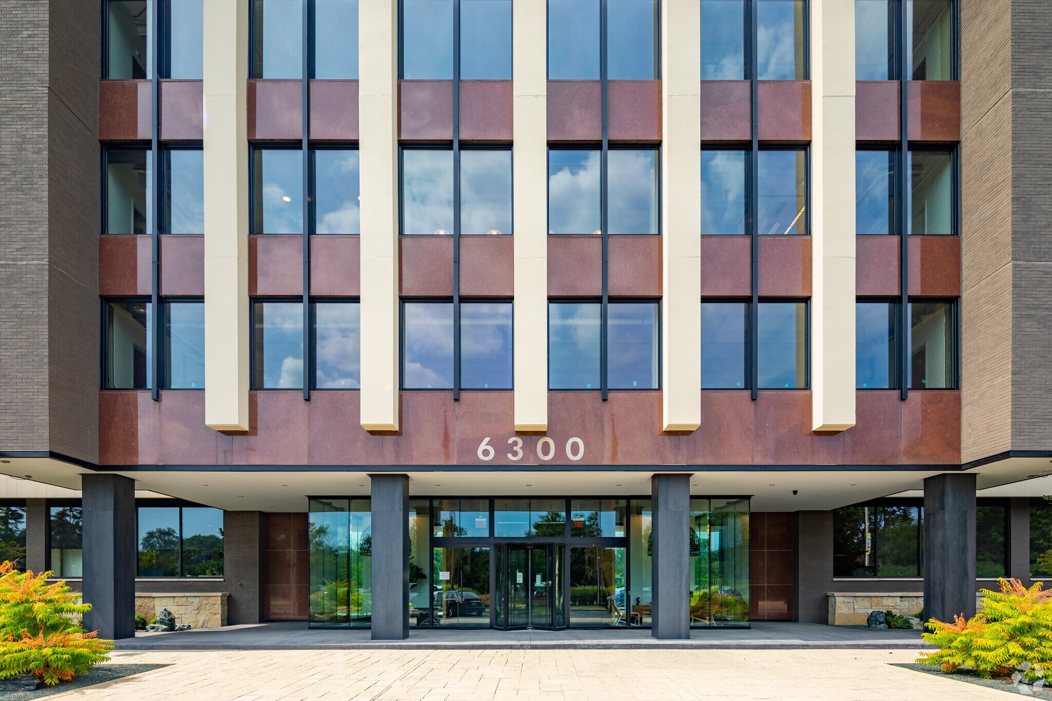 6300 N River Rd, Rosemont, IL for Rent