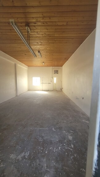 San Bernardino, CA Office, Retail - 923 E Base Line St