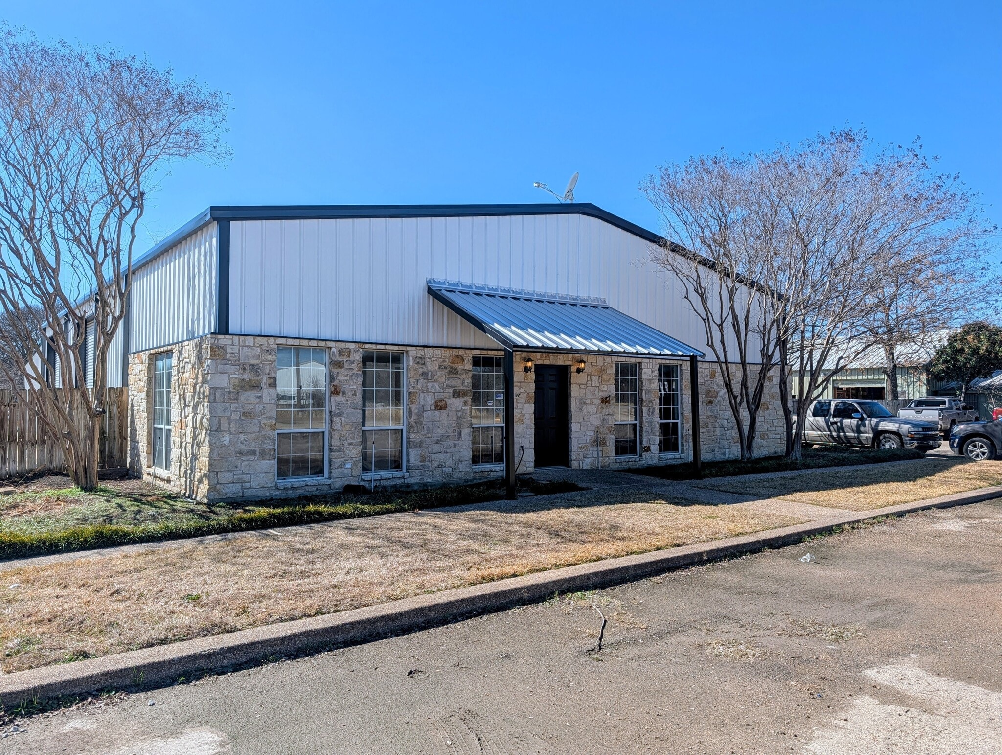 365 Val Verde Rd, McGregor, TX for Sale
