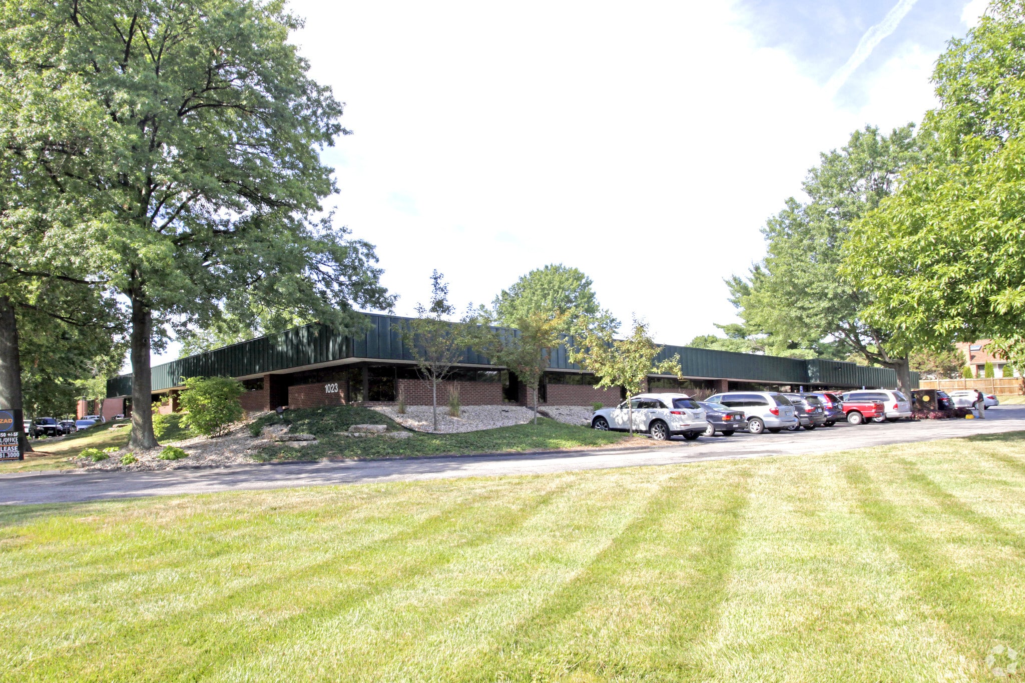 1023 EXECUTIVE PARKWAY Dr, Saint Louis, MO for Sale