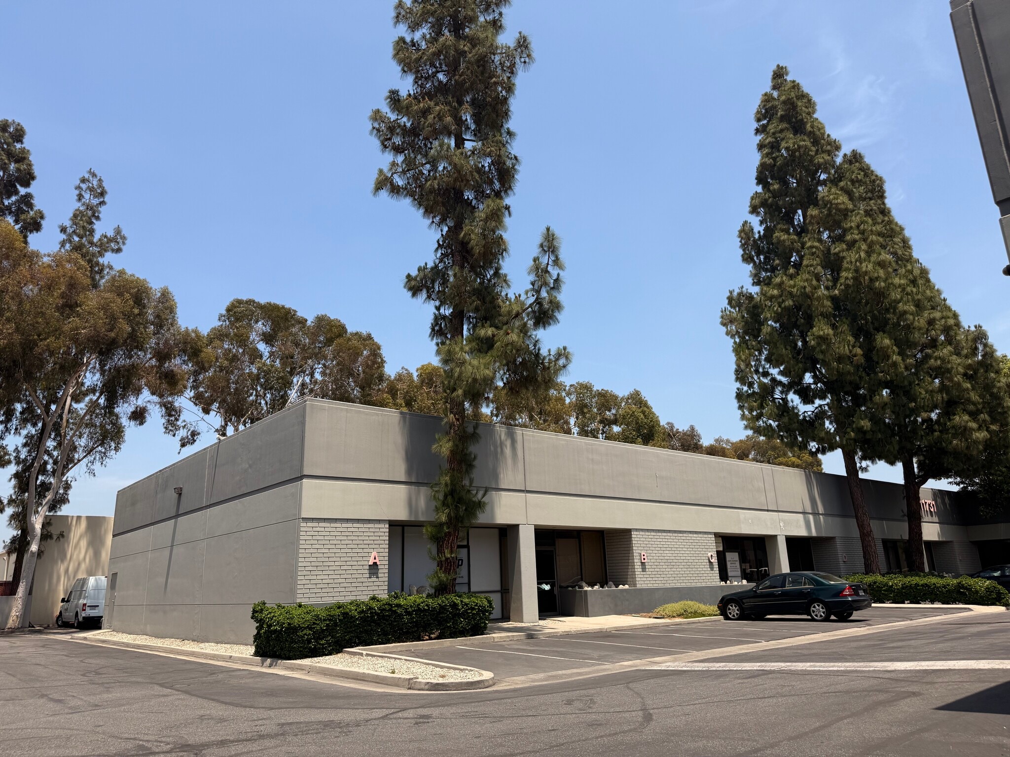11741 Telegraph Rd, Santa Fe Springs, CA for Rent