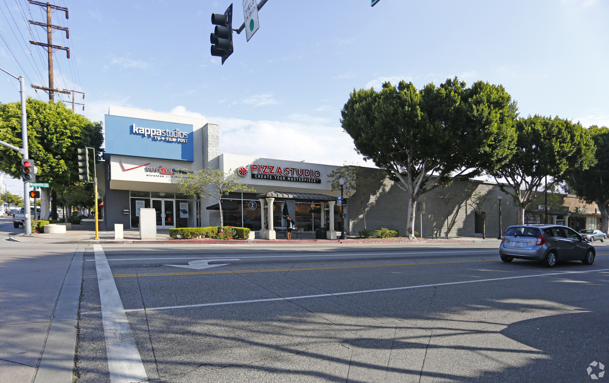 3619 W Magnolia Blvd, Burbank, CA for Rent
